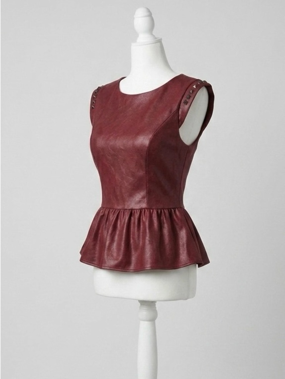 🍷 GUESS Los Angeles Burgundy Red Faux Suede Studded Peplum Top Size XS